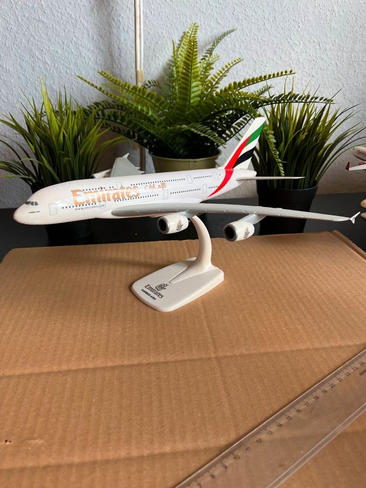 Emirates Airbus A380 / Modellflugzeug in Dessau-Roßlau