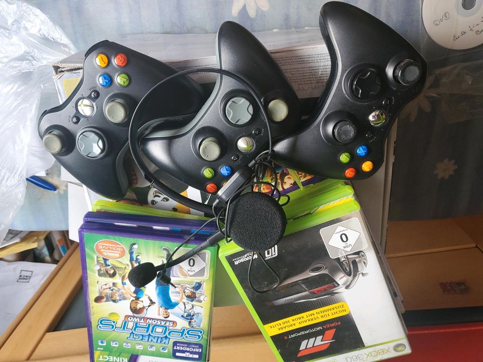 X Box 360 kinect, 3 Controller 9 Spiele, Kopfhöhrer in Schlangen