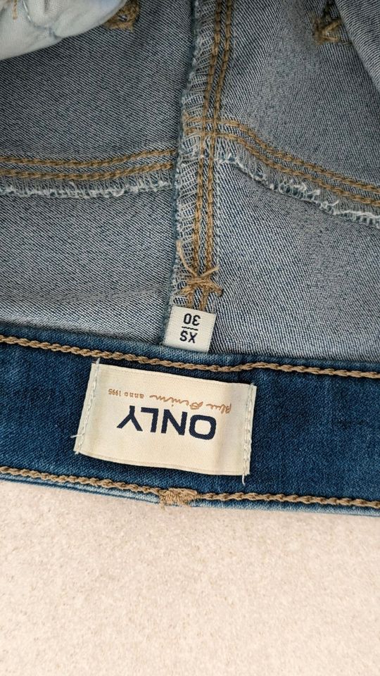 Only Jeans XS/30 - sehr schmal in Übach-Palenberg