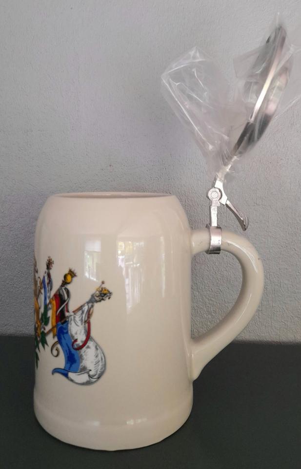 NEU Bierkrug Steinkrug Bayern Krug Humpen m. Deckel NP 49,99 € in Uelzen