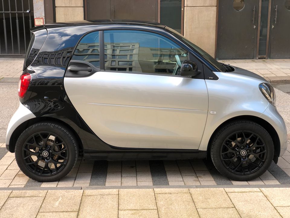 Smart 453 Fortwo Prime Edition Vollausstattung  22000  km 2015/07 in Hamburg