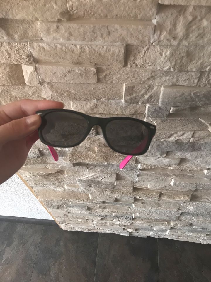 Sonnenbrille auriol Cat 3 schwarz pink in Volkmarsen