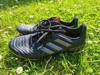 Adidas Predator  Hallenschuhe 41 1/3 Fussballschuhe Mülheim - Köln Dünnwald Vorschau