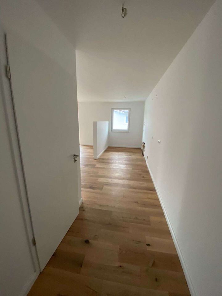 Sehr schöne 3-Zimmerwohnung mit großem Balkon in Grünheide (Mark)