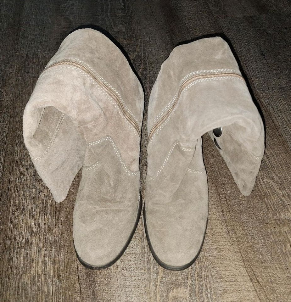 Tamaris Stiefel beige Gr. 40 in Lastrup