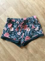 Relaxhose / Pyjamahose / Shorts mit Blumen / Shorts neu Essen - Essen-Kray Vorschau