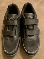 Sportschuhe mit Klett Gr 42 NEU Bochum - Bochum-Wattenscheid Vorschau