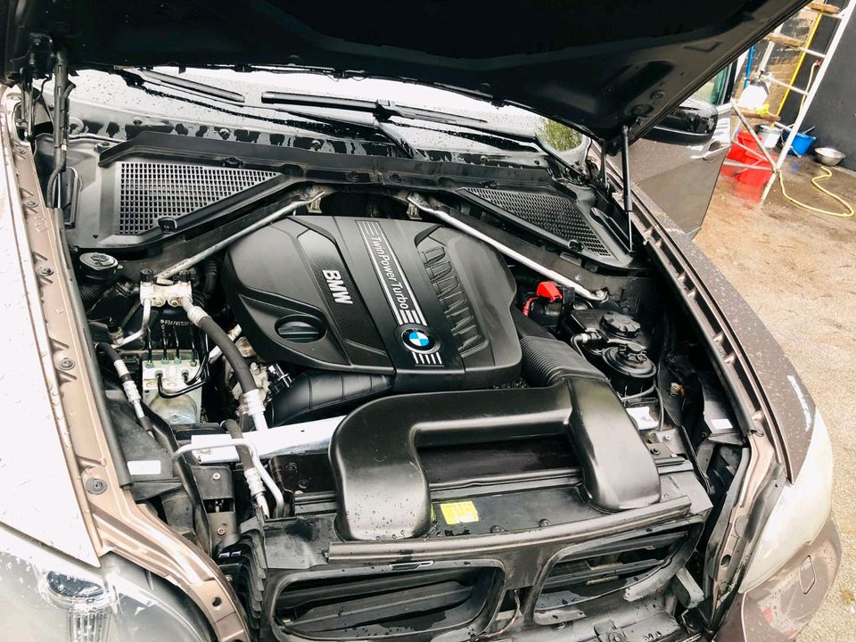 BMW X5 E70 X-Drive 40d M Paket Top Zustand (Motor ist neu) in Gelsenkirchen