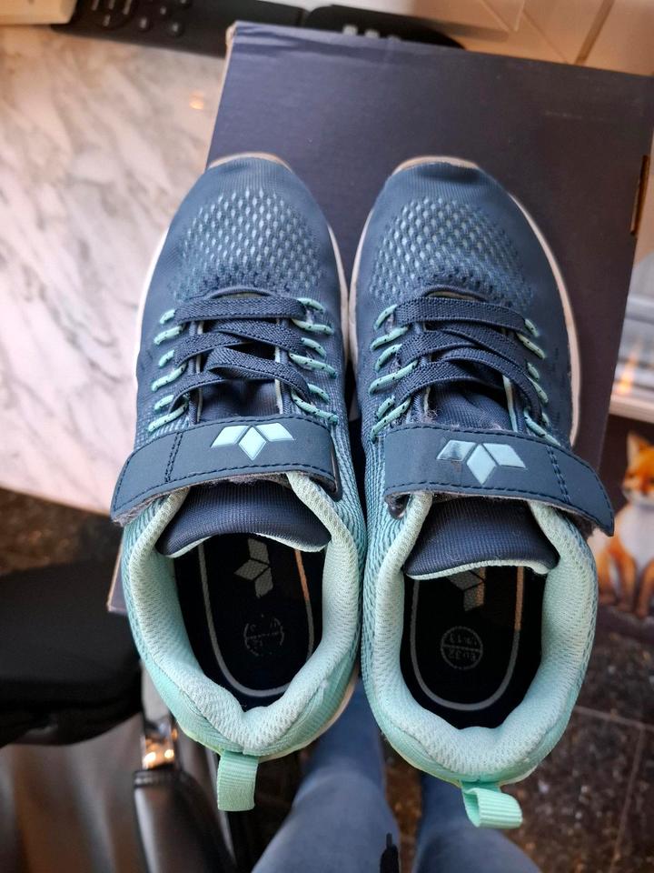 Lico Hallenschuhe Turnschuhe Gr 32 Kinder Sneaker blau türkis in Jembke
