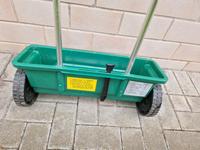 Rasenstreuwagen neuwertig Bayern - Steinwiesen Vorschau