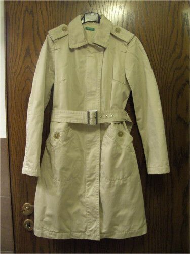 Benetton Trenchcoat Kurzmantel beige Gr. XS in Schwalmstadt