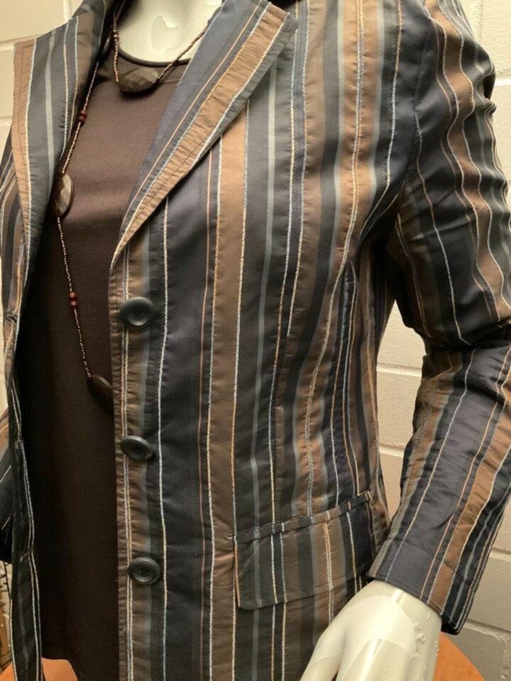 Blazer Gr.M GINA LAURA edler Satin, modische Streifen NEUWERTIG in Wallenhorst