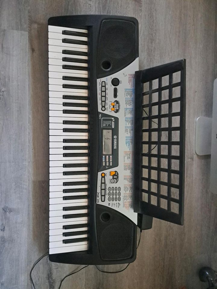 Yamaha PSR-175 in Hamburg