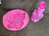 Tupperware Hello Kitty Backform und Trinkflasche Rheinland-Pfalz - Horhausen (Westerwald) Vorschau