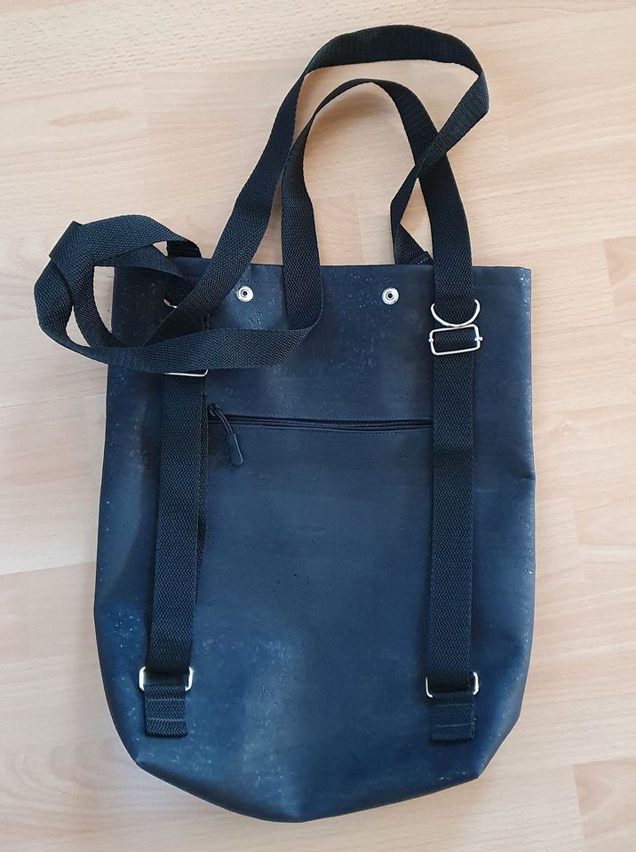 La Vosa Kork Tasche Rucksack 2 in 1 schwarz Lila in Liederbach