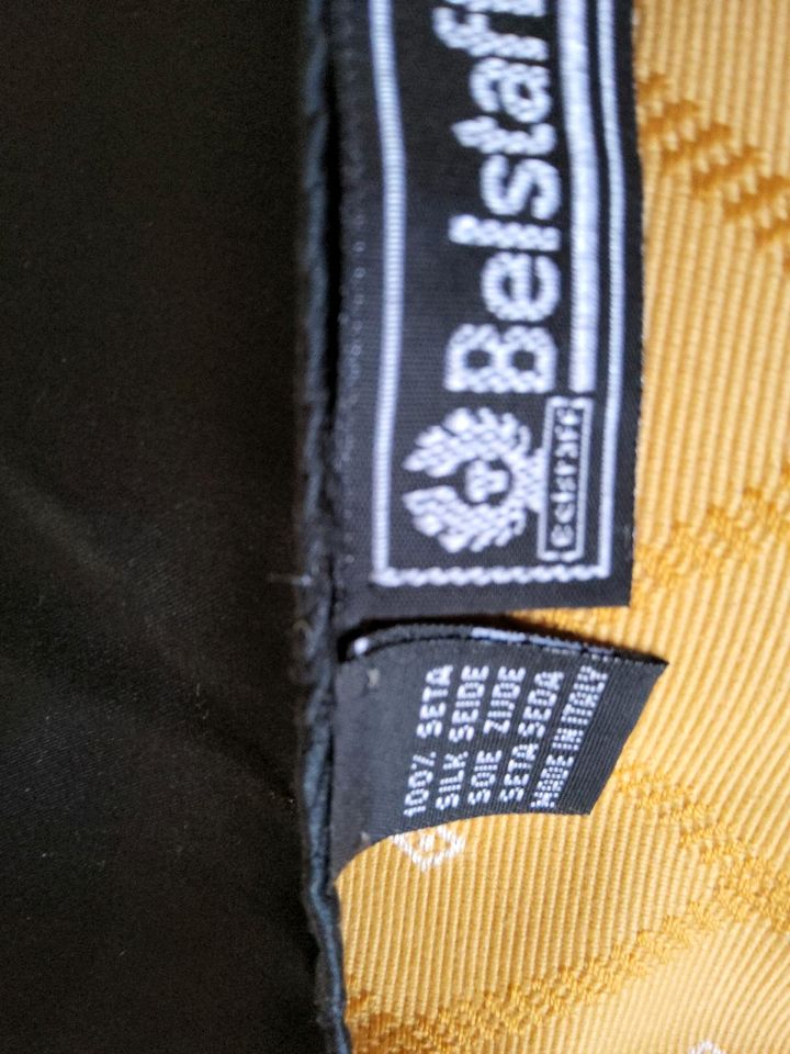 BELSTAFF TUCH AUS SEIDE in Hügelsheim