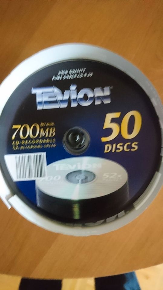 Ca. 45 Tevion CD´s in der Spindel  a´ 700 MB in Wielenbach