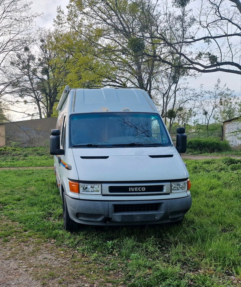 Iveco Daily Renntransporter Wohnmobil große  Heckgarage in Senftenberg