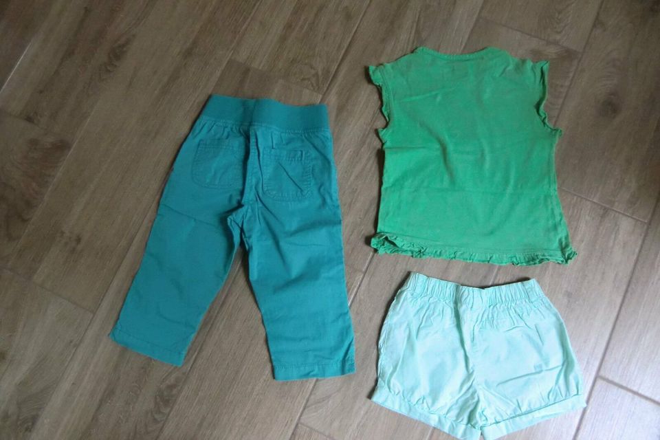 Bekleidungspaket Alana Pusblu T-Shirt kurze Hose/Shorts Caprihose in Kabelsketal