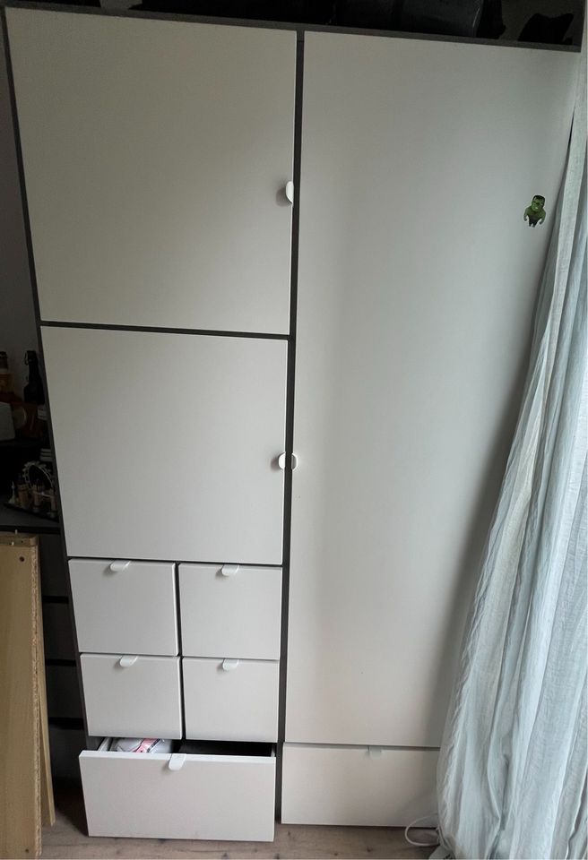 IKEA Visthus Kleiderschrank in Leipzig