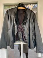 Schwarze Lederjacke im Bikerstil, superweiches Leder Kr. Altötting - Burghausen Vorschau