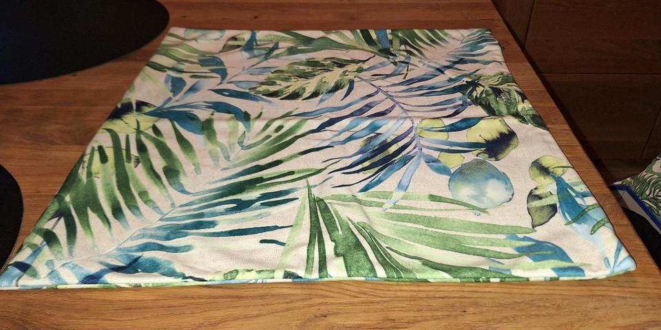 Kissenbezug 50x50 velourartig Kissenhülle Dekokissen Kissen in Hagen