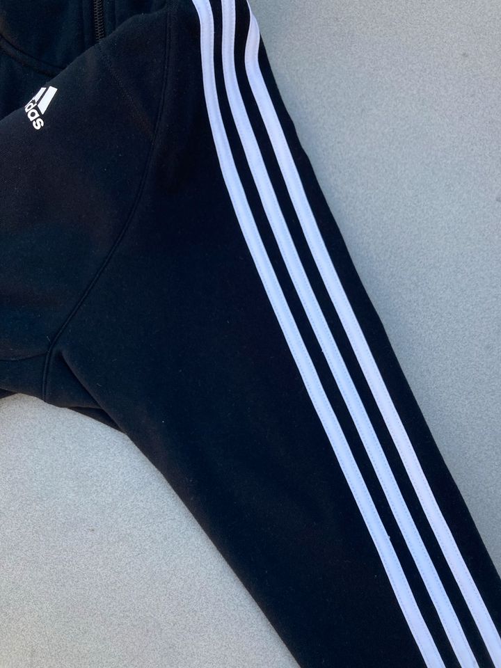 Original Adidas Trainingsoberteil Jacke Schwarz in Greding