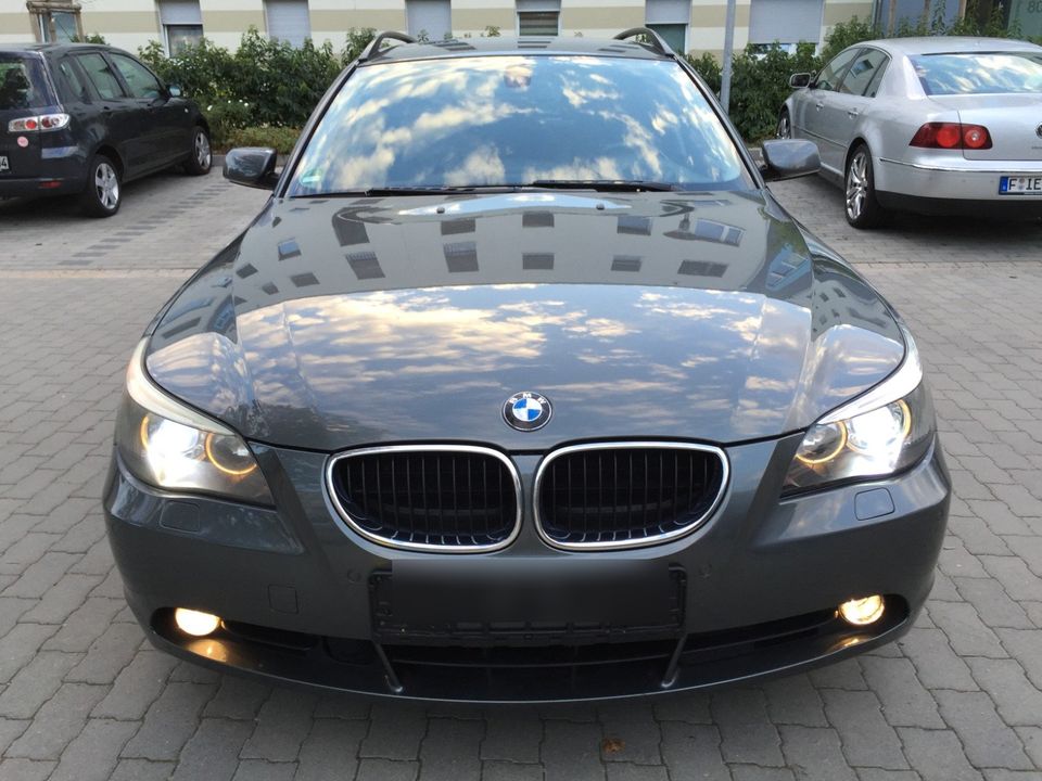 BMW 530d Head-up ACC Anhänger in Frankfurt am Main