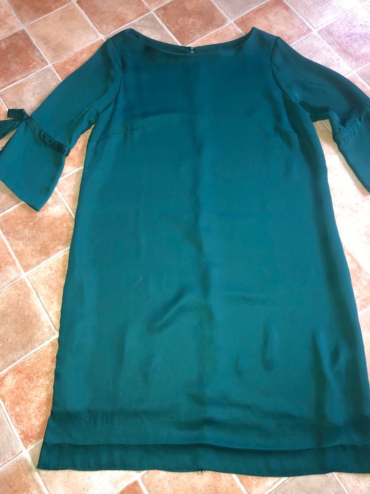 Damen Bluse Shirt Tunika Kleid Gr. 44/XXL H&M grün in Eilsleben