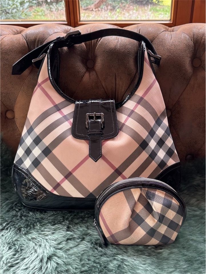 BURBERRY Handtasche Damen mit Kosmetiktasche Established 2856 in Wernberg-Köblitz