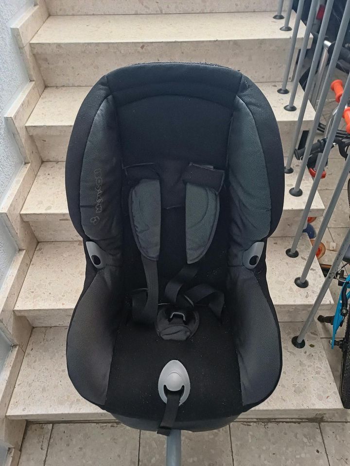 Maxi Cosi Kindersitz 9-18 kg mit Isofix in Bonn