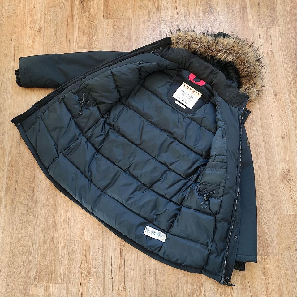 Winterjacke/Parka/Mantel schwarz Größe S in Quierschied