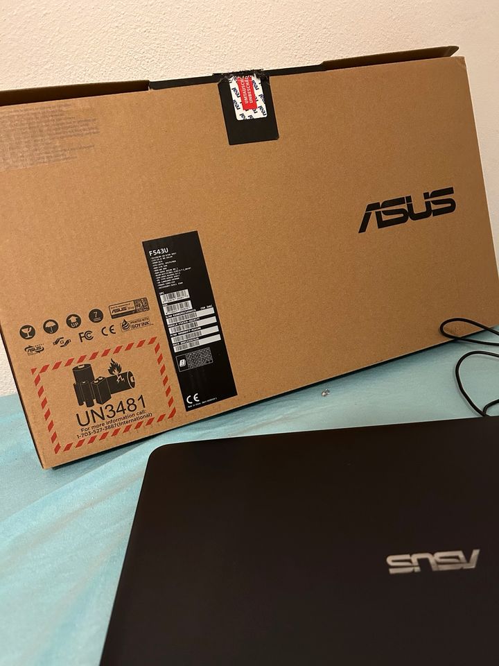 Laptop ASUS 15.6 Grau in Weiden (Oberpfalz)