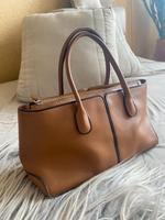 Elegante braune Lederhandtasche von Tod’s – zeitloser Klassiker Berlin - Wilmersdorf Vorschau