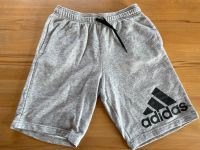 Adidas Shorts Sweathose grau Gr. 164 ⭐ Hessen - Wölfersheim Vorschau