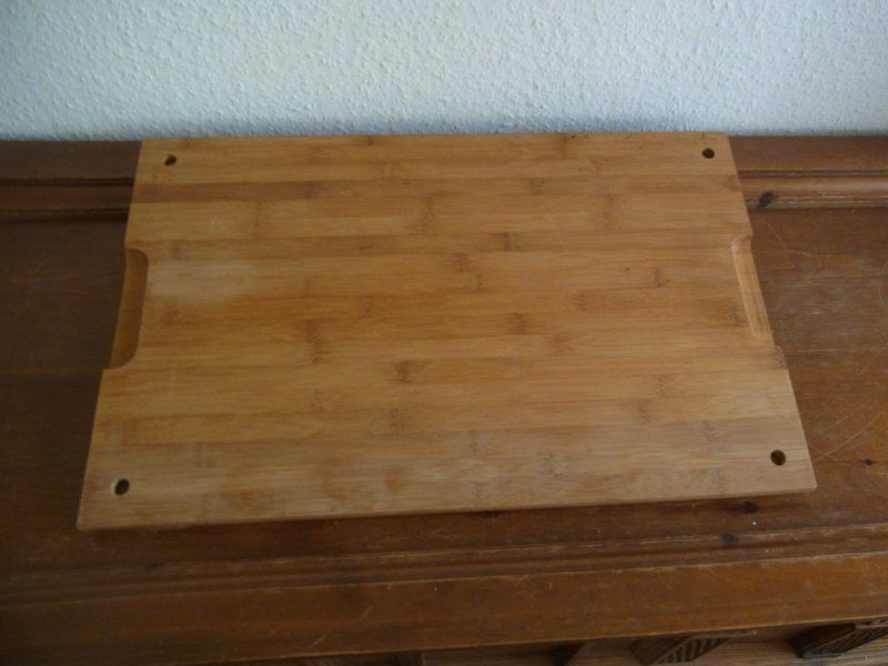 Großes Holz Schneidebrett 58 x 37 x 2,5 cm - unbenutzt in Trier