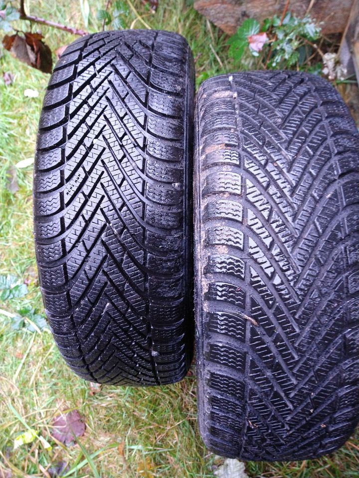 2 Winterreifen 205/55R16 Stahlfelge ET48 DOT16 Pirelli 5x112 VW in Garbsen