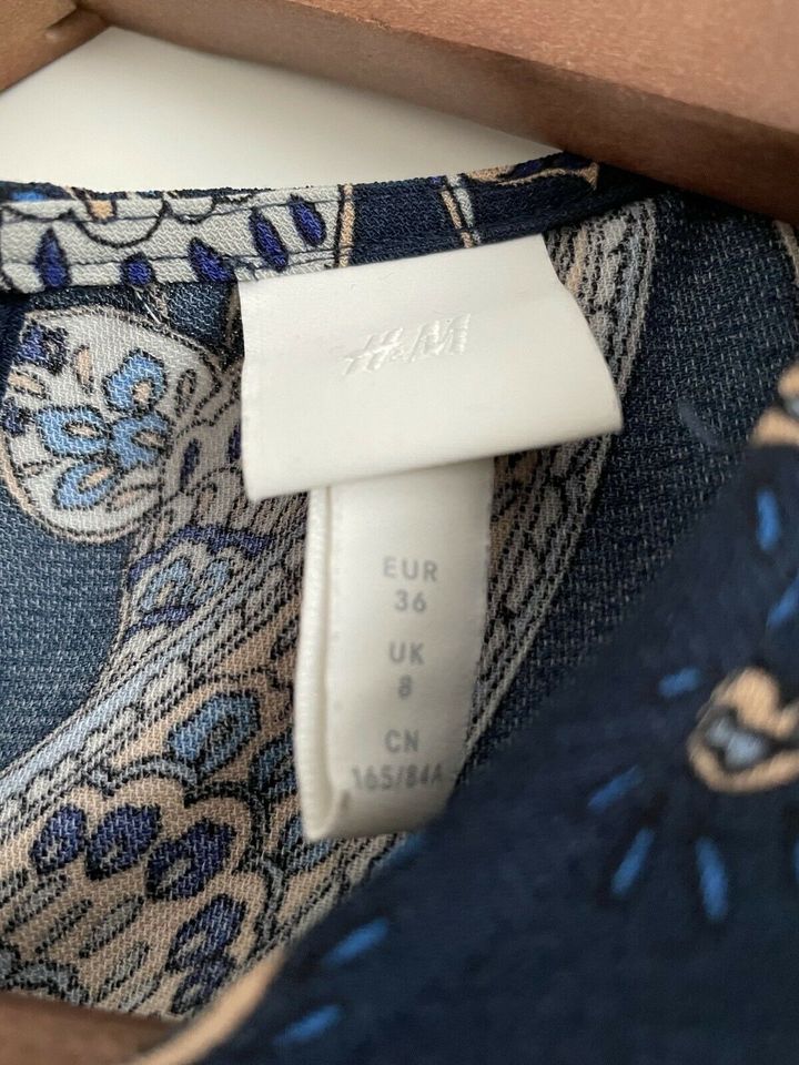 Kleid von H&M Größe 36 in Kiedrich