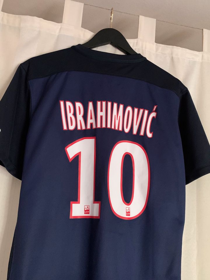 PSG Paris Trikot Ibrahimovic Nike L blau in Dorsten