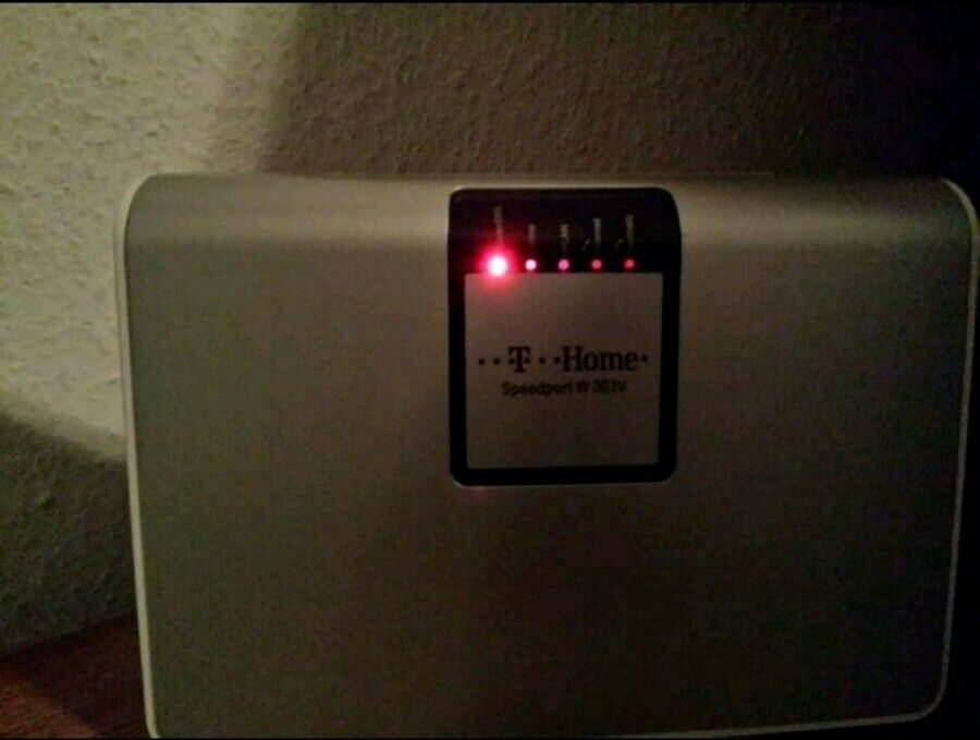 T Home Speedport W 303 V   DSL Modem in Kassel