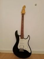 Gitarre Yamaha Pacifica 012 + Verstärker und anderes Zubehör Kiel - Hassee-Vieburg Vorschau