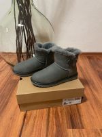 UGG Boots W Mini BAILEY BUTTON II Metallic grau - Gr. 38 Nordrhein-Westfalen - Hagen Vorschau