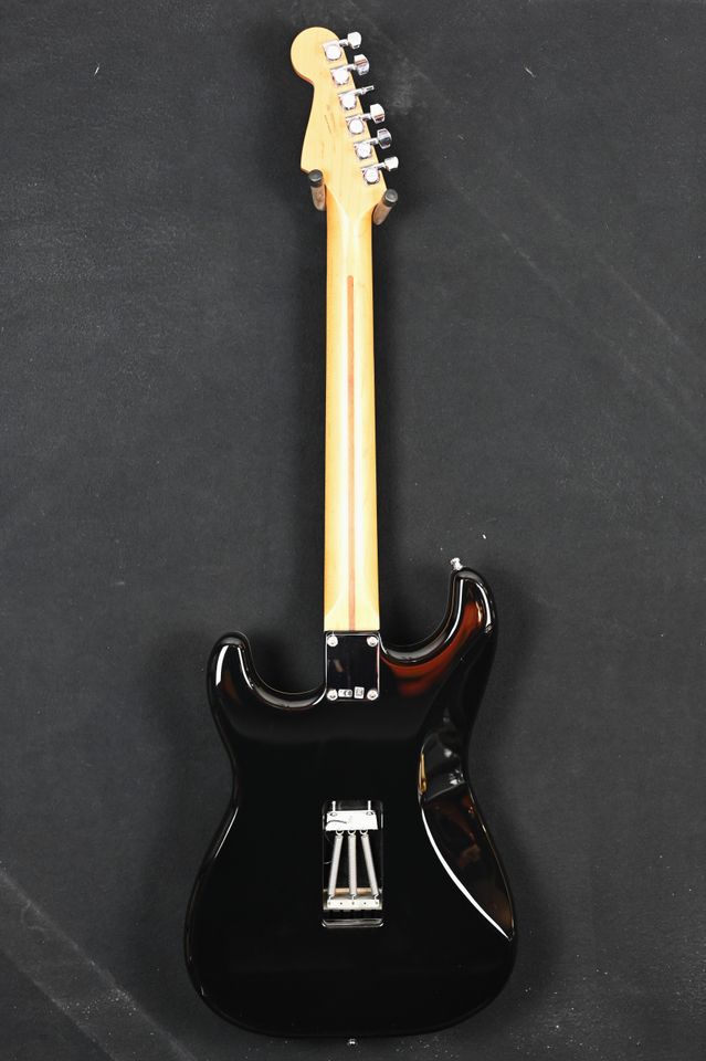 Fender Tom Morello Stratocaster von 2021 in Black mit originalen Hardcase in Hamburg