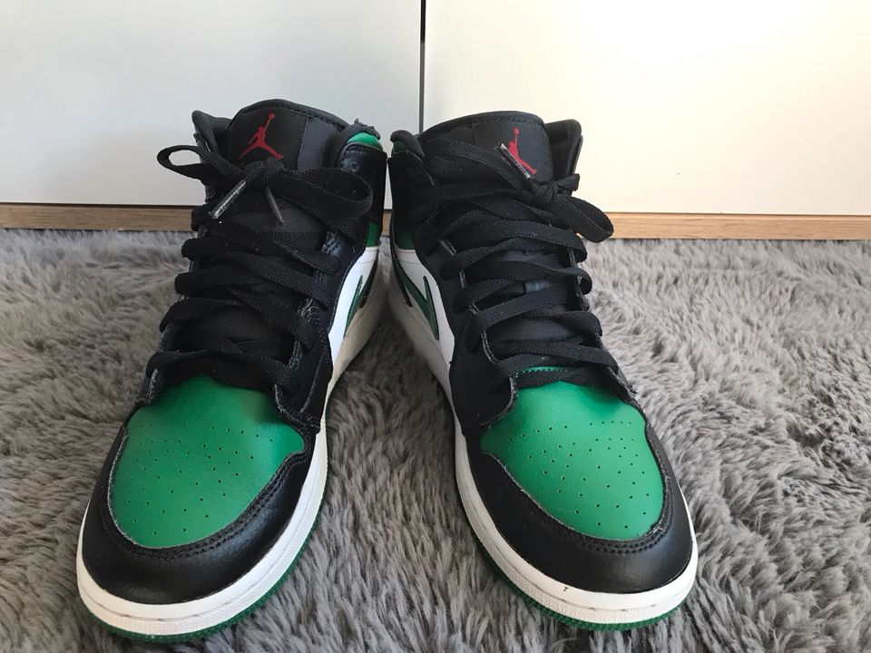 Nike Jordan 1 Schuhe in Pforzheim