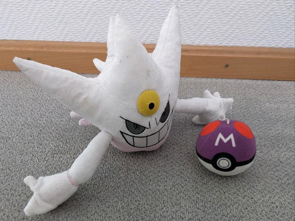 Pokémon Gengar (Shiny Mega) + Meisterball Kuscheltiere in Taunusstein