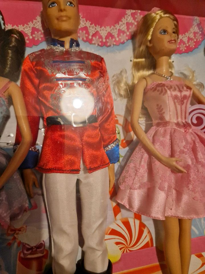Barbie Nussknacker ( Ballerina) neu, ovp in Hatten