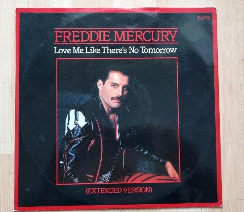 Queen Freddie Mercury Love me like there's no tomorrow Maxi 12' in Stuttgart