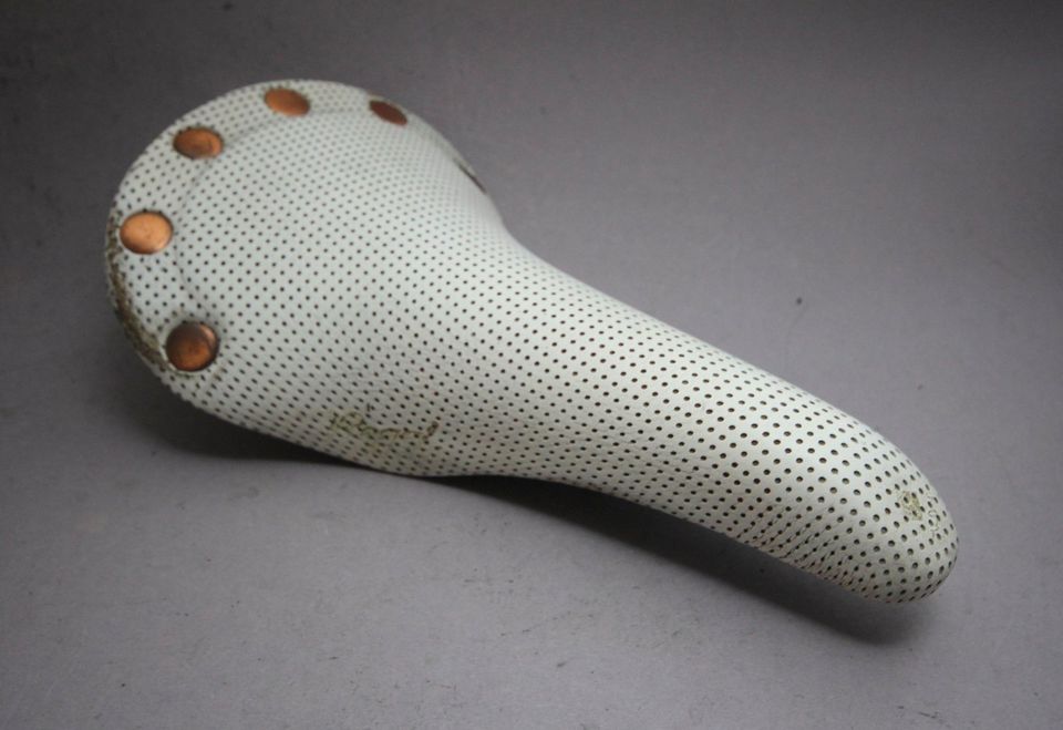 Selle San Marco Regal Girardi Saddle / White / Perforated / 1987 in Mitte -  Wedding | Fahrrad Zubehör gebraucht kaufen | eBay Kleinanzeigen ist jetzt  Kleinanzeigen