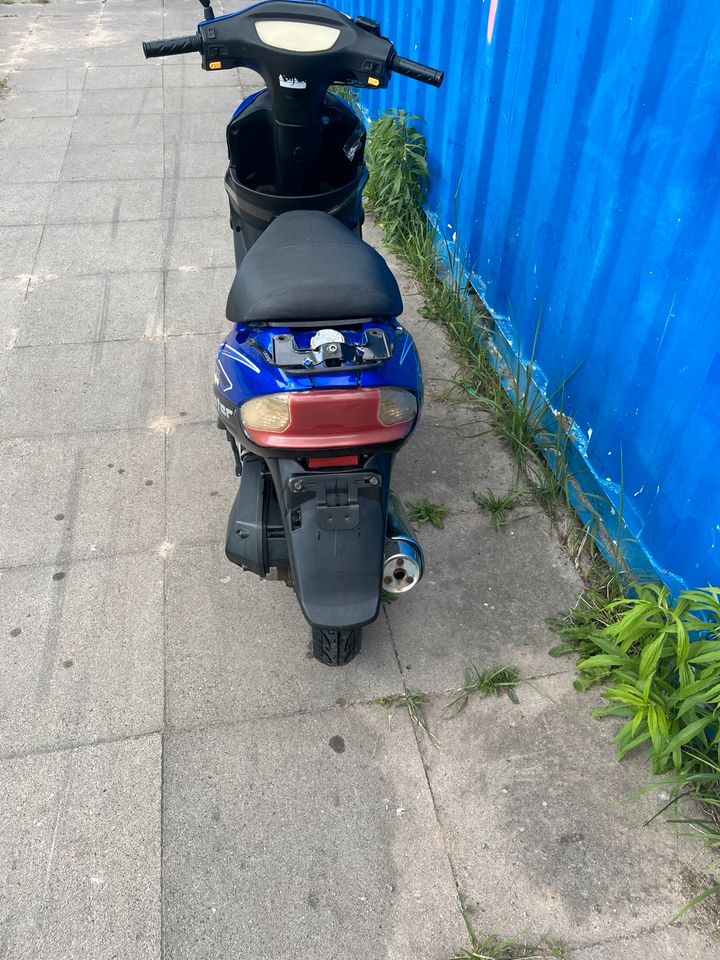 Moped/Motorroller in Berlin