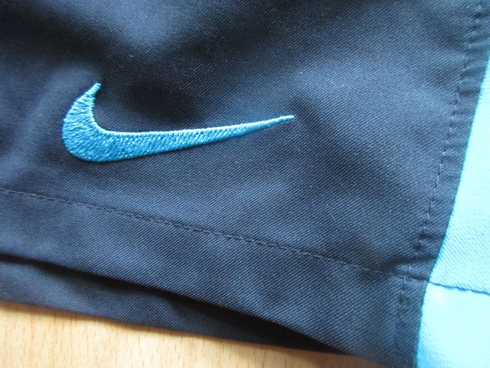 kurze Hose von Manchester City (Nike) in Gr. 104 (neuwertig) in  Sachsen-Anhalt - Magdeburg | eBay Kleinanzeigen ist jetzt Kleinanzeigen